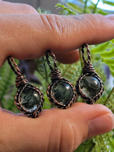 Load image into Gallery viewer, Moss Agate Minis