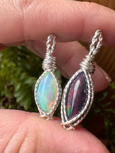 Load image into Gallery viewer, Black and White Opal Sisters