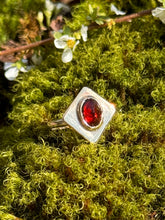 Load image into Gallery viewer, Faceted Garnet Ring size 6.25