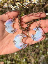 Load image into Gallery viewer, Fae Crescent Moon Earrings