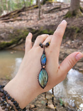 Load image into Gallery viewer, Freyja ~ Large Specialty Pointed Labradorite